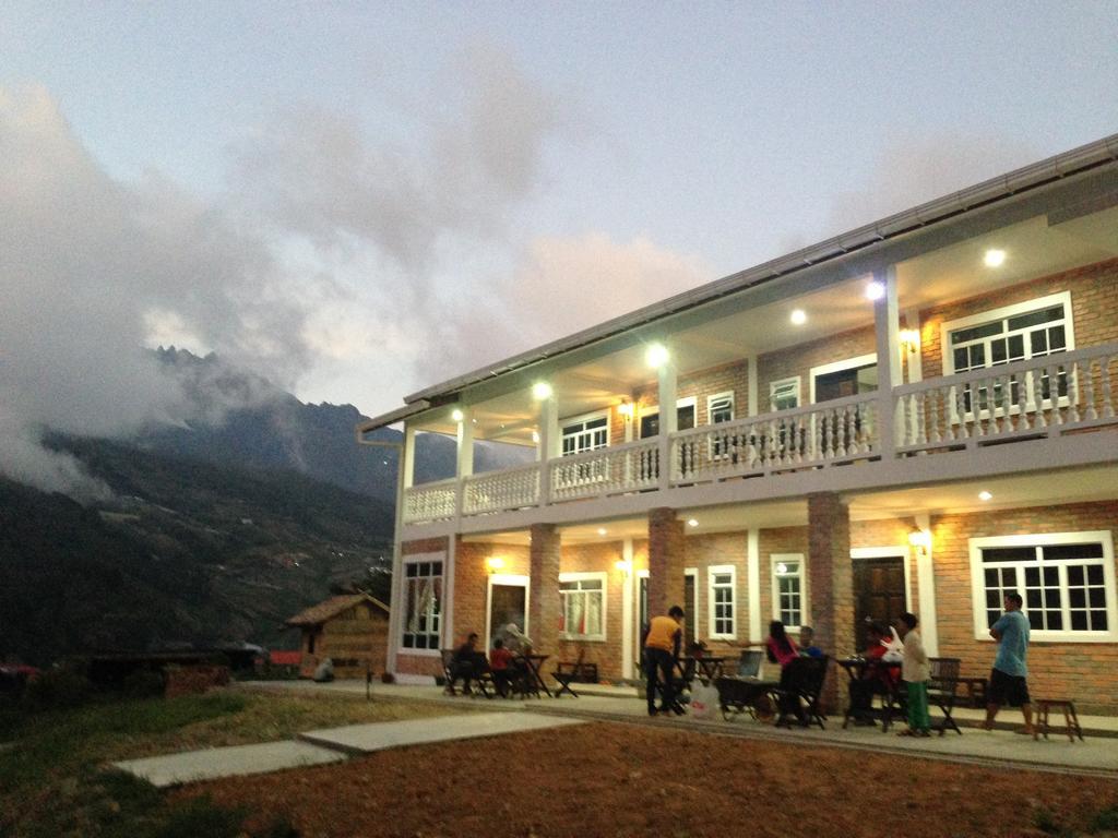 Kundasang Guesthouse Buitenkant foto